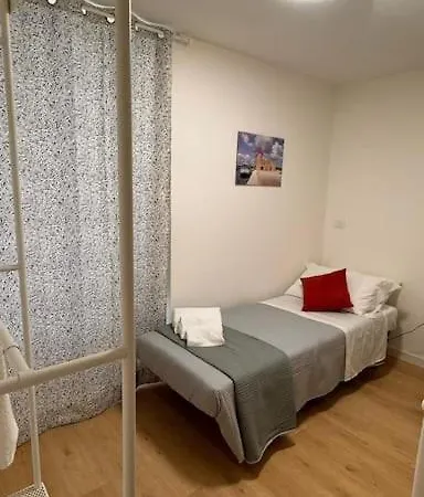Macchi Centro Apartman *